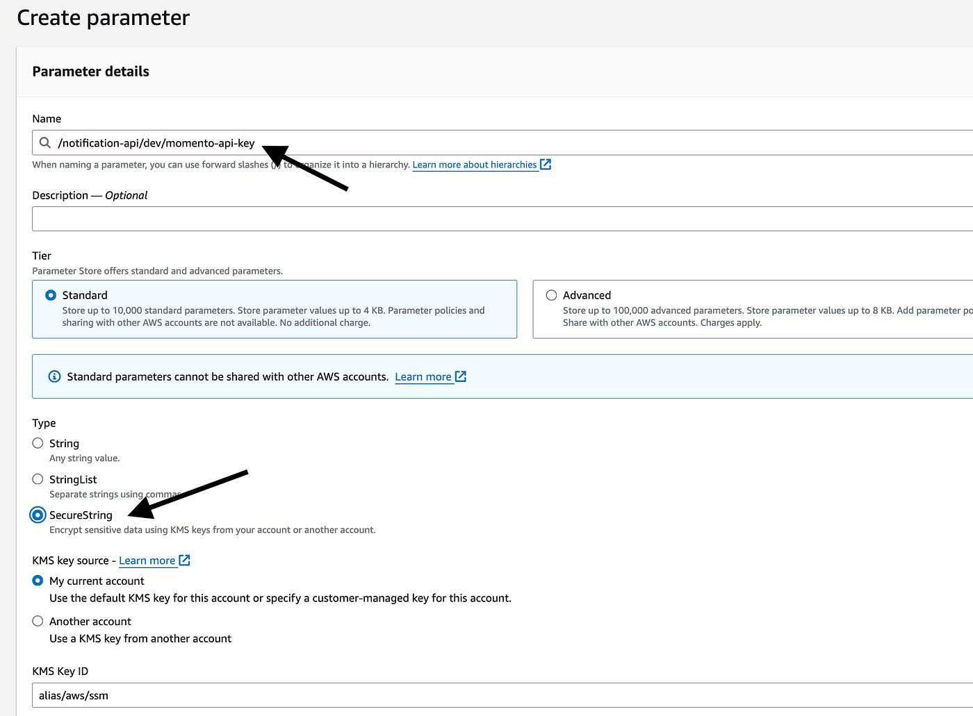 /notification-api/dev/momento-api-key という SecureString パラメータを作成する Parameter Store のフォーム。